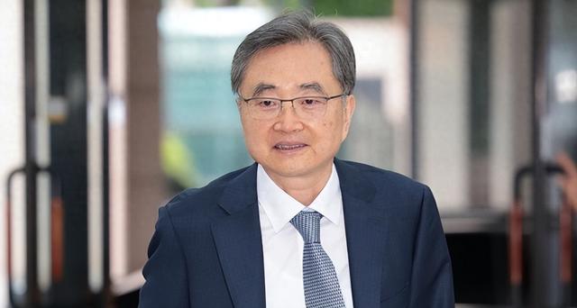 中方刚确认出席朝鲜80周年庆典，不到24小时，韩国外长就打来电话，对外释放信号非同寻常