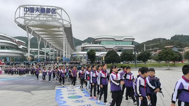 科普研学持续升温  中国天眼景区成青少年“追星”热土