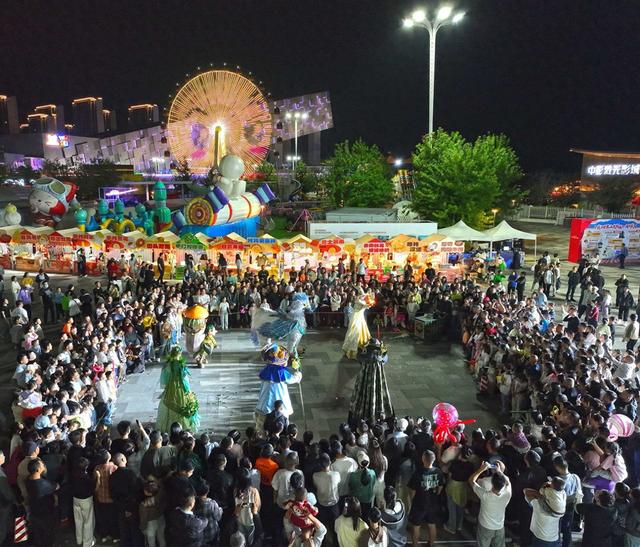 武汉景区中秋活动纷呈，民俗新潮交织升温节日氛围
