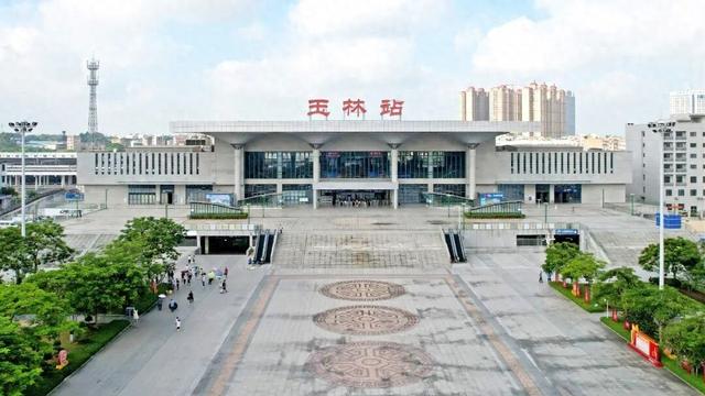 一张动车票，跑马拉松看山水吃遍玉林！