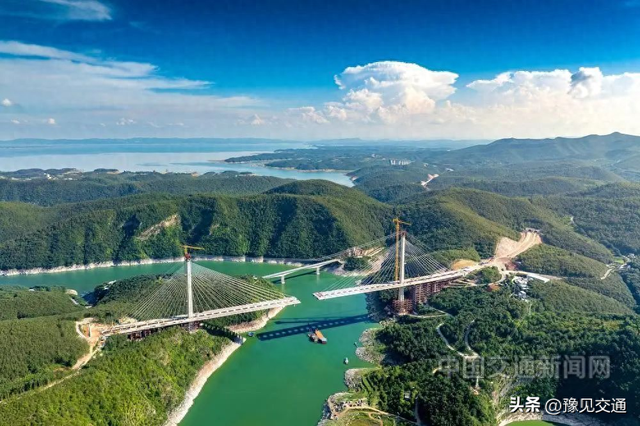 丹江小三峡特大桥将于近期完成中跨合龙