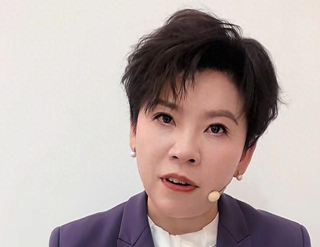 孙颖莎输球原因曝光？邓亚萍看出问题所在，这次给双方都支了一招