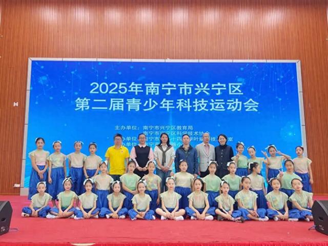 鸡蛋撞地球,怎么使鸡蛋不碎？（品学兴宁丨水火箭冲天鸡蛋撞地球不碎这场运动会）