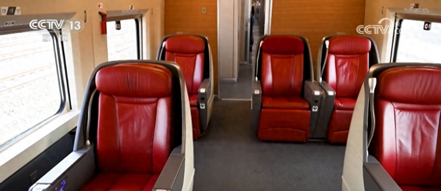 高铁座位为什么没有e座（高铁上为什么没有E座原因在这里）