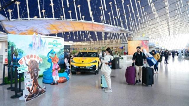 “机场+航空+文旅”，电影《疯狂动物城2》主题航班在浦东机场首飞