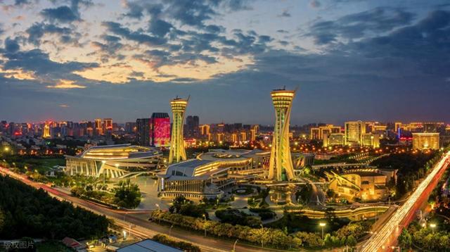 大量捷克游客涌入潍坊 打着旅行幌子不游风筝广场不尝肉火烧 为啥来