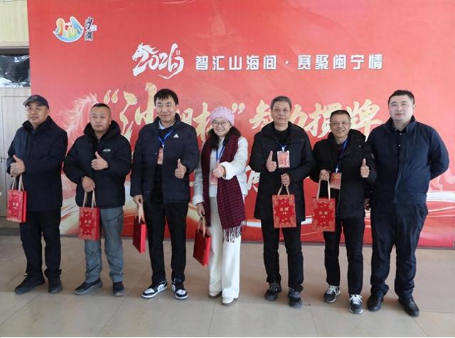 告别“半年闲”！宁夏沙湖冰雪赛事点燃冬季经济，冷资源变热经济