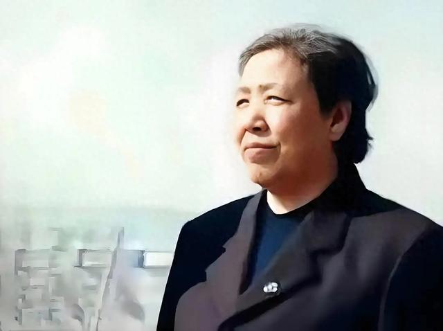 她15岁投身革命18岁嫁主席，至今仍健在，却少有人知道她的存在！