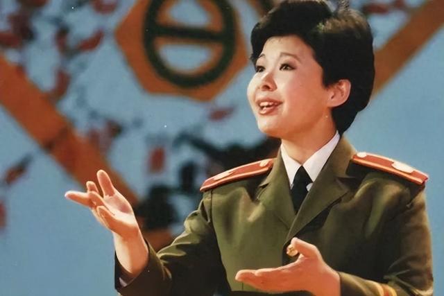 不再隐瞒！63岁的董文华曝光当年被"封杀"的真相，原来错的是我们