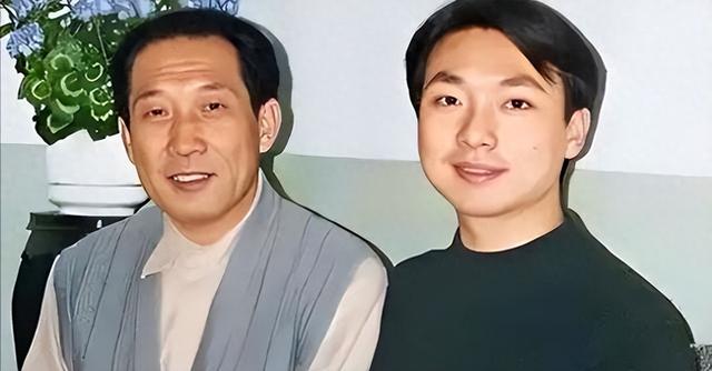 康辉：我高考分数远超清北，却被人暗中顶替，依靠父亲查明真相！