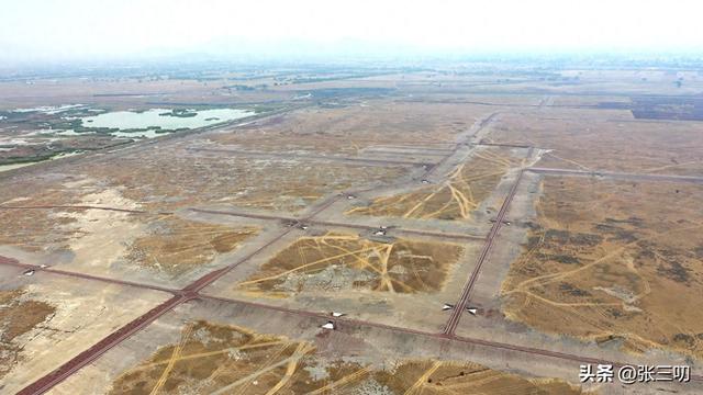 被雨水“埋葬”的超级机场，如今成了世界级湿地公园