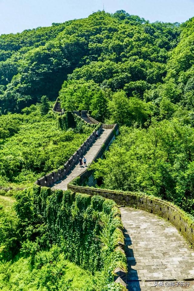 枯寂与荣华，辽宁丹东虎山长城的冬夏对话