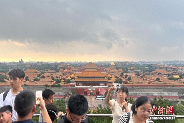 让北京中轴线更出片，这个公园给树“做发型”