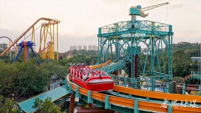 ​开启“旋转式双提升”新玩法！长隆欢乐世界全新巨制项目“超级激流”正式对外开放