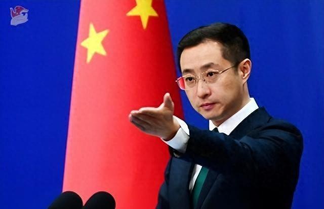 翻脸比翻书快，泽连斯基突然通知中国	，准备迎接乌克兰的最新制裁