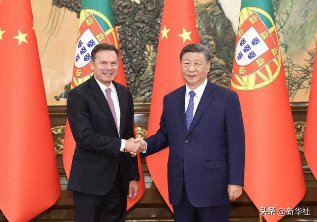 习近平会见葡萄牙总理蒙特内格罗