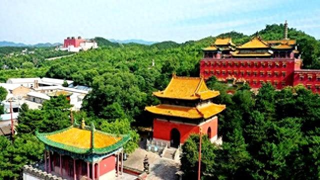 承德又一寺庙火了，超级低调却奢华，不要门票，公交直达