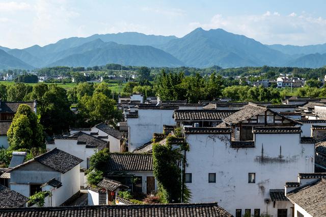 黟县南屏古村：翰林檐下酒，古树荫中魂