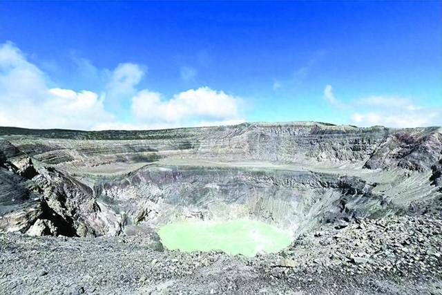 探秘萨尔瓦多活火山