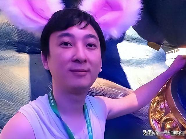 陪睡陪玩只是冰山一角！万达蒸发800亿后，王思聪再陷“大丑闻”