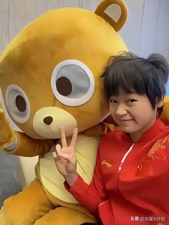 人心不足蛇吞象！人民日报点名，揭开全红婵真实处境，误会太深