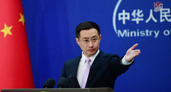 日本舰艇侵闯中国领海，中方至少发射两发炮弹？外交部回应