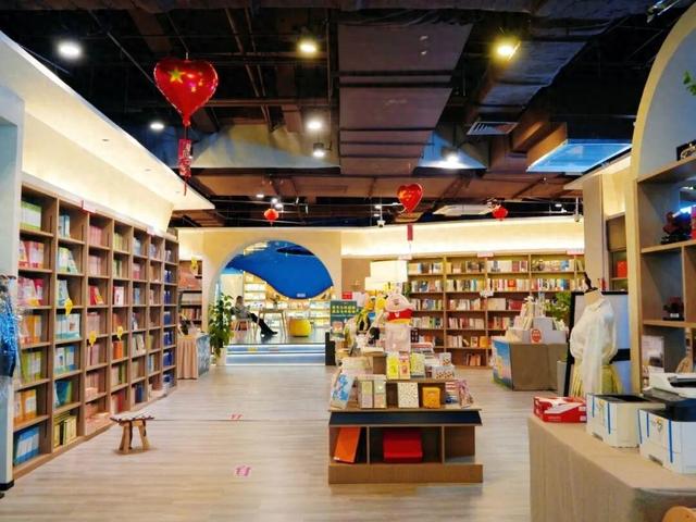 威海这两个过冬据点，看书看海治愈满分