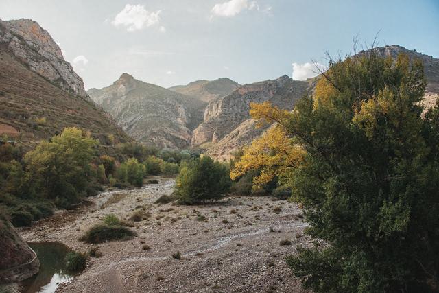 游河北，探秘海兴：登火山遗迹，访帝师故里，尝独特豆腐与碱梨