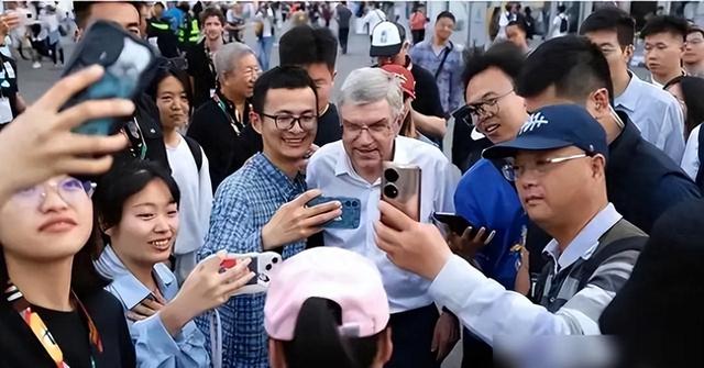 奥运会不用申请了？没人想接，奥委组主席将访华，想让中国接盘？