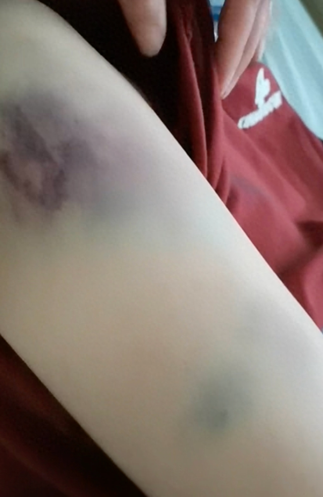 “女子遭家暴逃跑致丈夫身亡案”二审开庭未宣判，此前被判11年