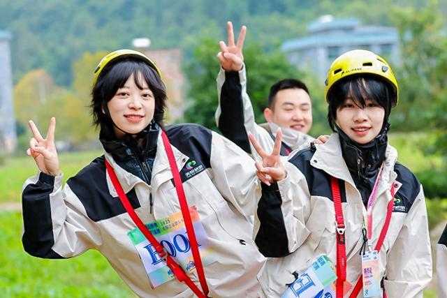 4天3夜极限挑战！荔波茂兰上演企业团队地心穿越巅峰对决