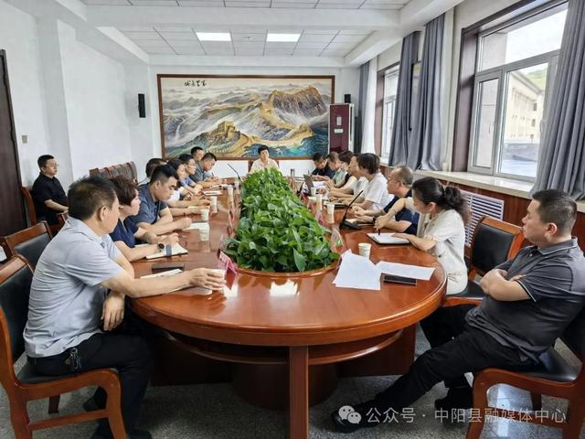 孙燕飞组织召开文旅活动汇报会