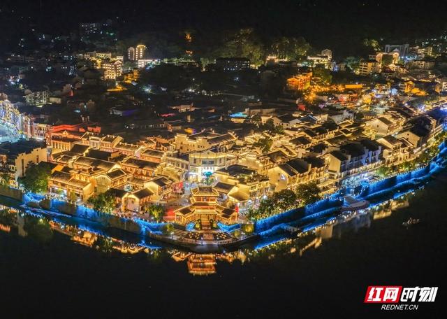 组图丨在湖南洪江古商城邂逅“灯火绘就的诗画中国”