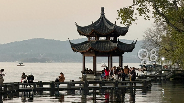 太离谱！杭州天上多的这个“咸蛋黄”，啥时候能散去？