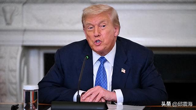 6条稀土公告一出，特朗普慌了，请求通话遭拒，中方只回了10个字