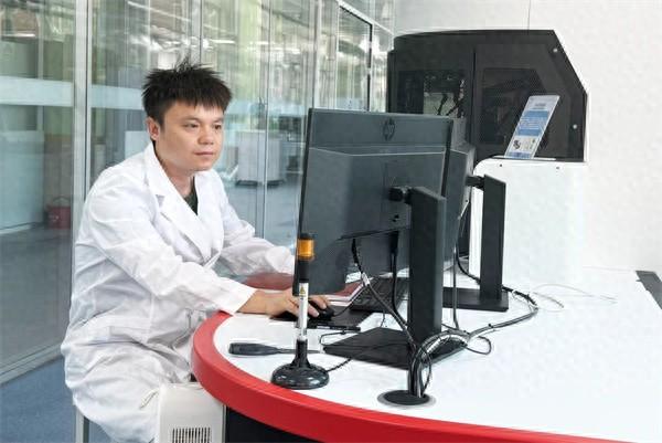 热点观察| 固态电池“技术突围”