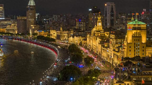 “超级黄金周”倒计时3天！吃美食、购好物、赏夜景，上海全方位包圆你的假期体验