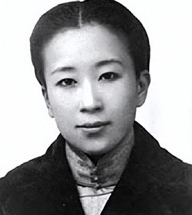 他将38个儿女送出国，死前告诫：不准为中国效力！其孩子臭名昭著