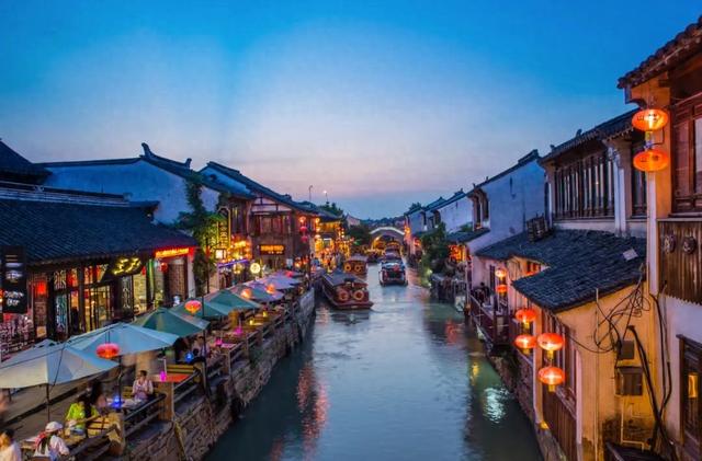 也就偷偷来了5678次吧!这条逛吃路线,真的太适合春天了!