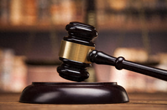 12人向微信好友转发淫秽视频	，犯传播淫秽物品罪一审均获缓刑，涉案手机予以没收