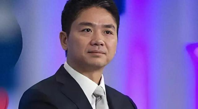 刘强东亲自挂帅，马云坐不住了：AI电商的最后一战，谁能笑到最后