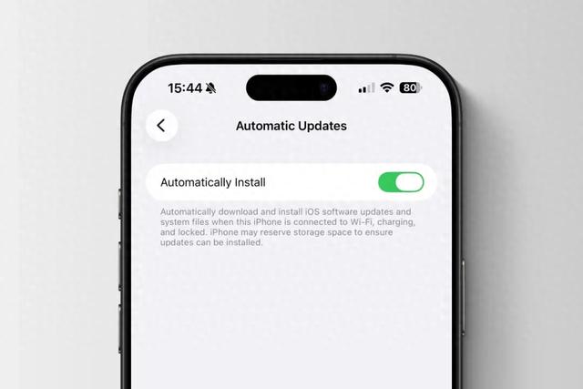 新代码显示，未来 iPhone 将后台自动更新系统！