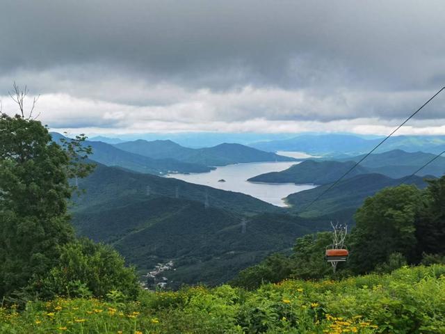上青山、望湖光：松花湖度假区的四季“流量密码”