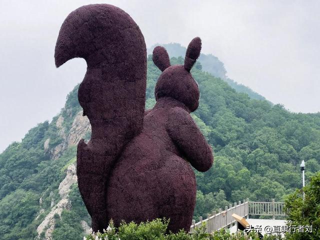 这大概是保定景区里最具挑战的一座大山了吧，1300级天梯太带劲了