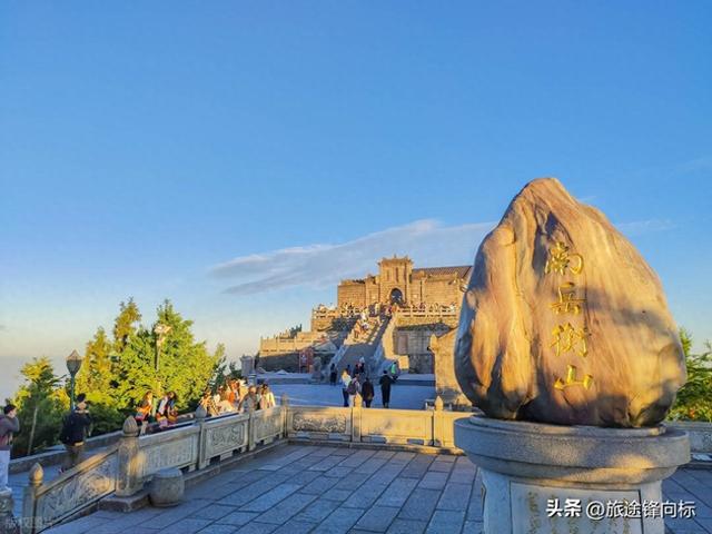 揭秘南岳衡山，这座千年古山，古阙下流动时光，云纹与风千年对话