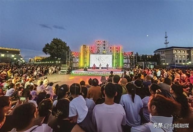 消夏活动亮点纷呈 点燃城市夏日激情