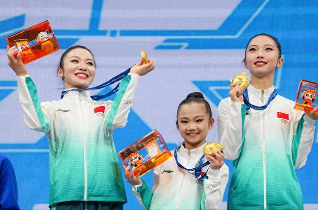 世运会仅剩1天，金牌榜格局已定，美国队狂跌第10，中国队太意外