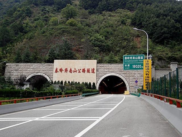 亚洲第一隧道有多牛？投资 40 亿全长 18 公里，创中国基建史多项第一