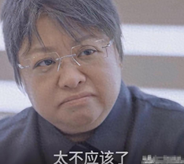 贪污上亿、假慈善？被实名举报的韩红，如今连坐椅子都成了“错”