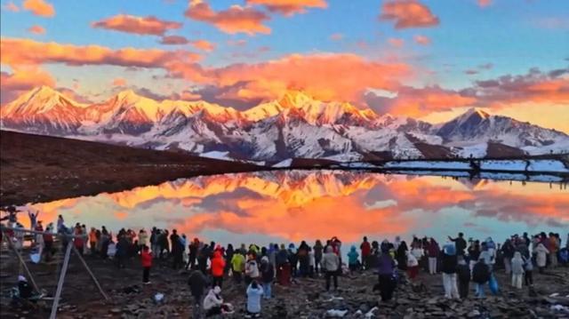 冬天的贡嘎才是真绝色！